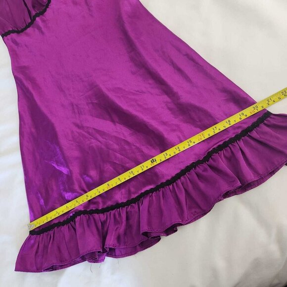 Vintage silky milkmaid slip dress with ruffles ✦ purple and black mini night gow - Picture 12 of 14